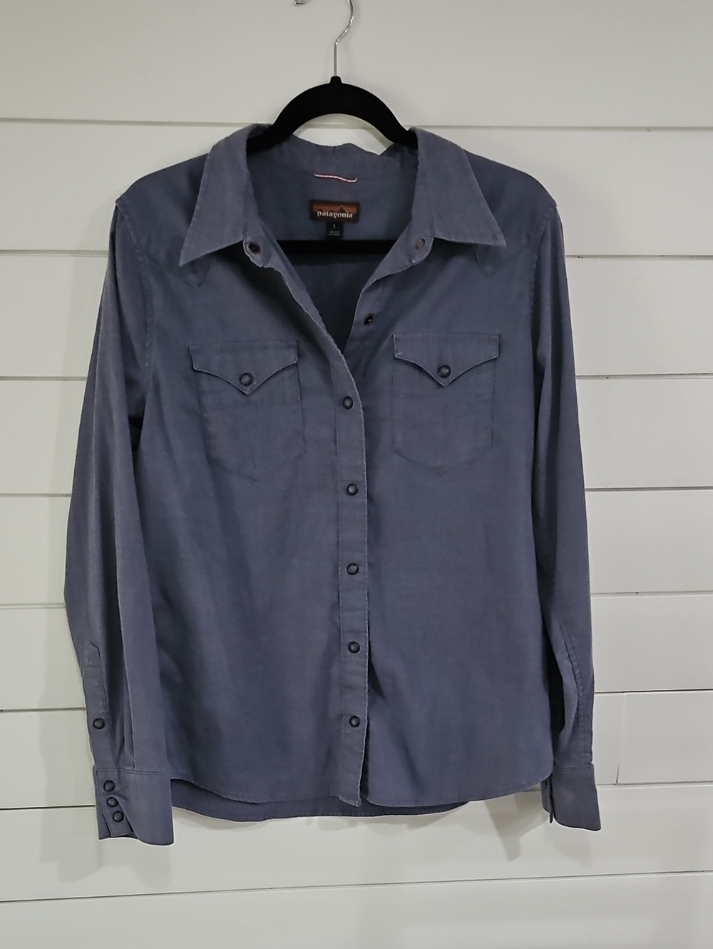 Vtg Patagonia Womens Distressed Button-Down Shirt - Slate Blue Pearl Snap. Sz Lg